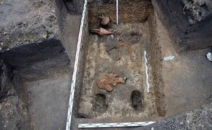 Античное погребение III века до нашей эры в хуторе Городище Азовского района. Фото комитета по охране ОКН Ростовской области