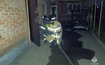 Фото с места пожара пресс-службы ГУ МЧС по Ростовской области