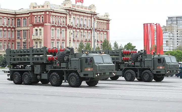 Военная техника на Параде Победы в Ростове в 2023 году. Фото donland.ru