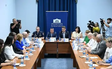 Участники . Фото пресс-службы Заксобрания Ростовской области