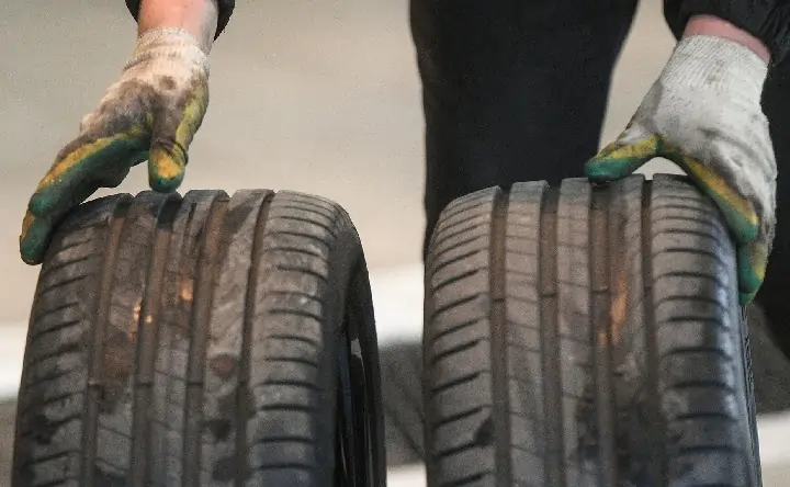 Шины. Фото Евгения Одинокого, РИА Новости