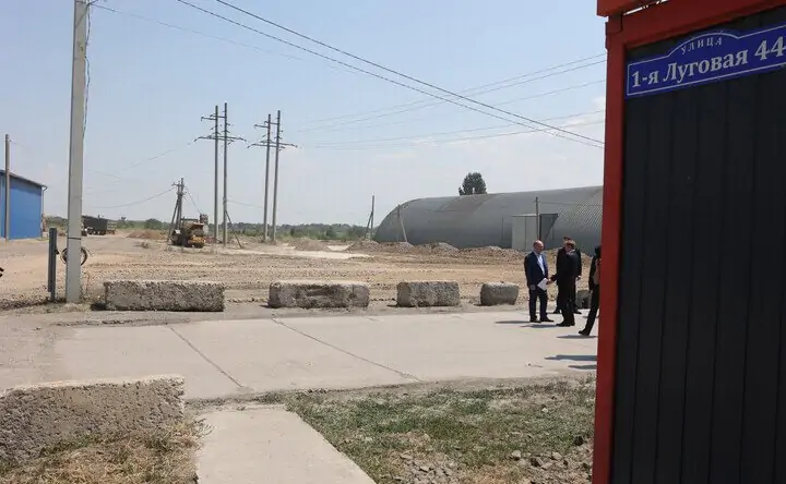 Место будущей парковки для большегрузов на Луговой. Фото пресс-служба губернатора Ростовской области
