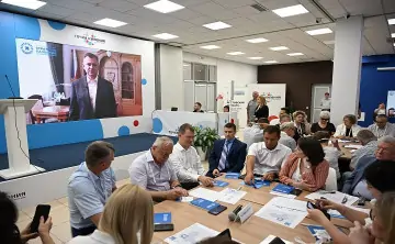 Участники первой сессии. Фото пресс-службы губернатора Ростовской области