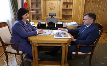 Ольга Подгорная и Юрий Слюсарь. Фото пресс-службы губернатора Ростовской области