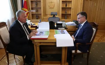 Юрий Слюсарь и Пётр Тришечкин. Фото пресс-службы губернатора Ростовской области