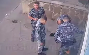 Скриншот из видео с избиением из telegram-канала Don Mash