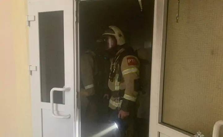 Работа пожарных. Фото ГУ МЧС по Ростовской области