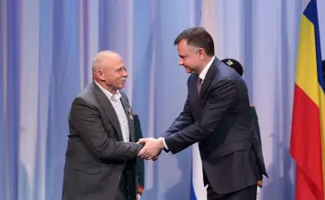 Юрий Слюсарь поздравляет жителей региона. Фото пресс-службы губернатора Ростовской области