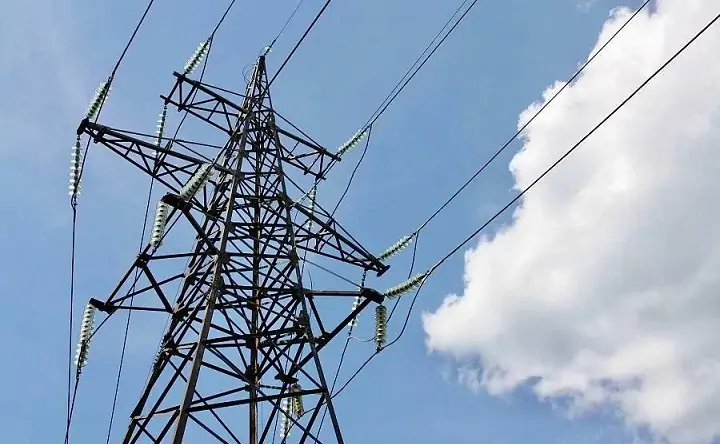 Опора ЛЭП. Фото АО «Донэнерго»