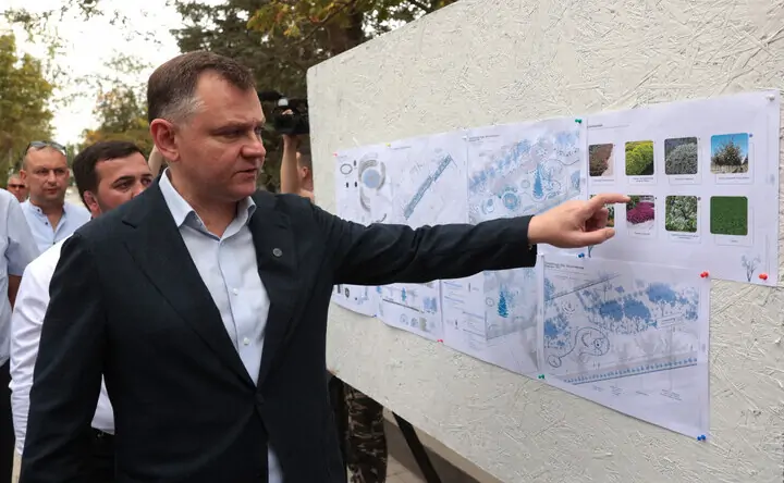 Юрий Слюсарь в парке «Дружба». Фото donland.ru