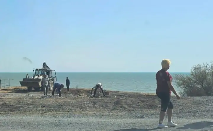 Расчистка площадки после пожара. Фото "Ёрш.Таганрог"