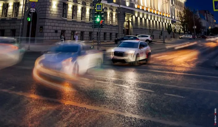 Автомобили. Фото для иллюстрации. Автор Денис Демков