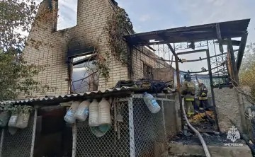 Пожар. Фото пресс-службы ГУ МЧС России по Ростовской области.