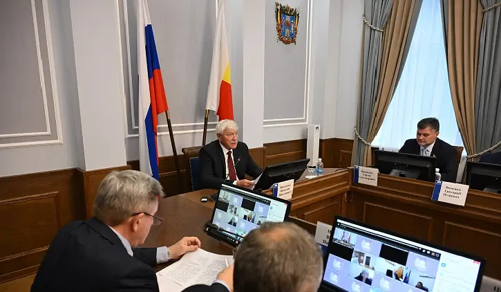 Заседание круглого стола в парламенте Ростовской области. Фото Анатолия Карбинова