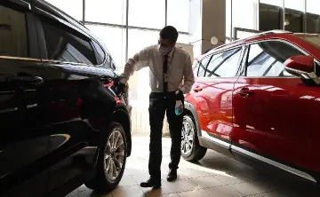 Автосалон. Фото Александра Кряжева, РИА Новости