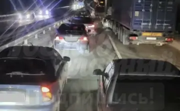 Пробка на М4 «Дон». Скрин из видео из telegram-канала «Ростов Главный»