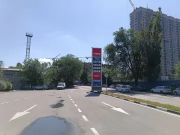 С начала 2026 года на заправках Ростовской области средняя цена бензина выросла почти на 6 рублей. Фото donnews.ru