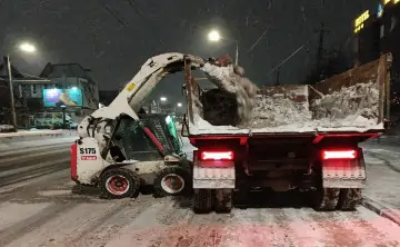 Уборка снега. Фото из telegram-канала главы Ростова Александра Скрябина