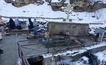 Крещенские купания в источнике преподобного Серафима Саровского. Фото donnews.ru
