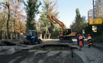 Восстанавливать сети будут до следующего дня. Фото "Ростовводоканала"