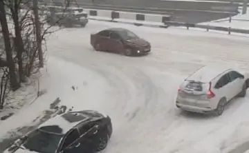 Автомобили. Скриншот видео Telegram-канала «Это Ростов новости»