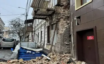 Разрушенный дом на Шаумяна. Фото из Telegram-канала главы Ленинского района Юлии Мищук