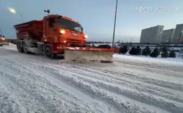 Уборка улиц. Скриншот из видео из telegram-канала Александра Скрябина