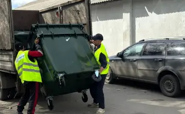 В Ростове установят 660 евроконтейнеров для мусора. Фото правительства Ростовской области