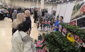 Первые посетители выставки. Фото «ДонЭкспоцентр»