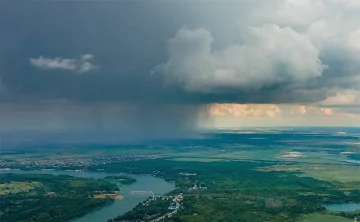 Температура воздуха будет подниматься до +33 °С. Фото Дениса Демкова