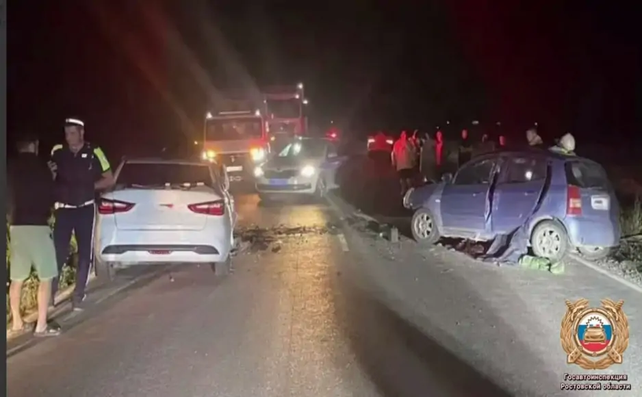 Водитель Kia Picanto выехал на встречную полосу и столкнулся с Lada Vesta. Фото отдела пропаганды регионального управления ГИБДД.
