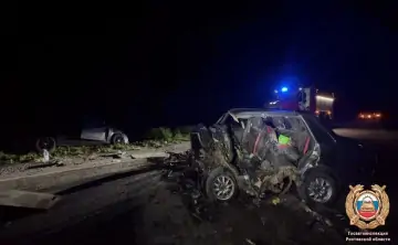В лобовой аварии погибли два человека. Фото отдела пропаганды УГИБДД по Ростовской области