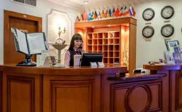 Сотрудников департамента обучают проверять безопасность в отелях. Фото Александра Зеликова, ТАСС
