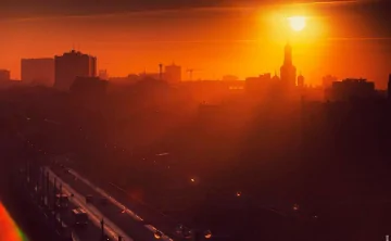 Рабочая неделя в Ростовской области будет жаркой и дождливой. Фото Дениса Демкова