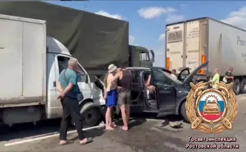 Горело поле. Фото отдела пропаганды Госавтоинспекции по Ростовской области