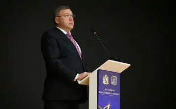 Александр Ищенко подчеркнул, что развитие системы образования остаётся одним из приоритетов работы регионального парламента. Фото Законодательного собрания Ростовской области