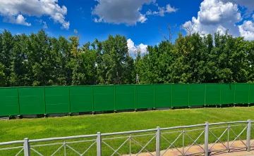 В первый лот вошёл участок площадью 5,3 тысячи квадратных метров на Чемордачке, 93а. Фото "Яндекс. Карты"