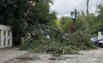 Учёный уточнил, что на Ростов обрушился шквал. Фото donnews.ru