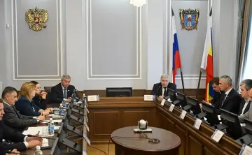Вопрос обсудили на круглом столе. Фото Заксобрания Ростовской области
