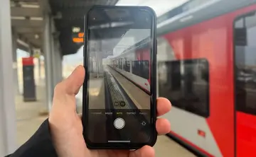 Подключиться к 5G могут владельцы совместимых смартфонов. Фото предоставлено ПАО «МегаФон»
