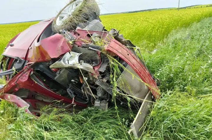 Фото с места ДТП отдела пропаганды УГИБДД по Ростовской области
