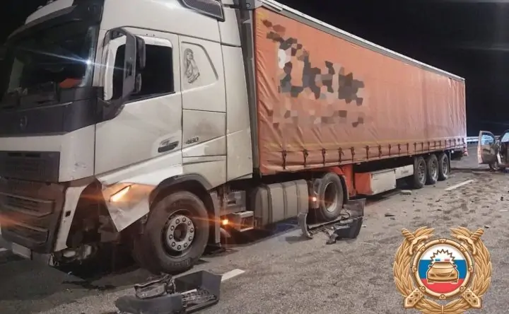 Фото с места ДТП отдела пропаганды УГИБДД по Ростовской области