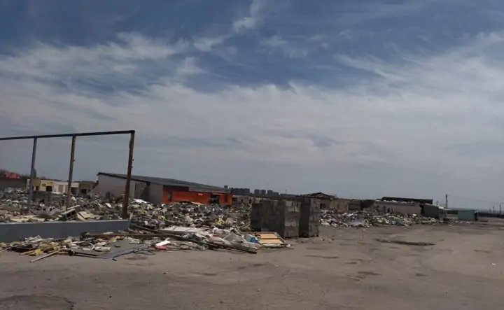 Пустующий рынок. Фото donnews.ru