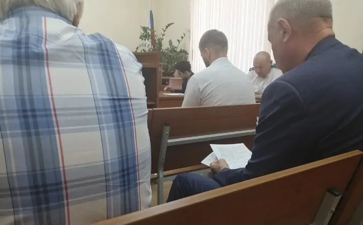 На суде, справа Сергей Сидаш. Фото donnews.ru