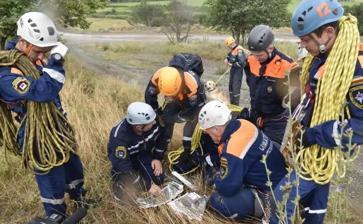 Тренировка спасателей. Фото donnews.ru