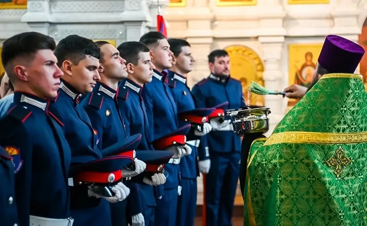 Церемония посвящения в казаки. Фото пресс-службы ЮФУ