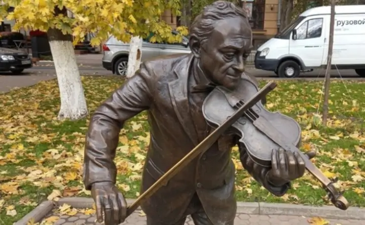 Скрипач Моня, фото smartik.ru