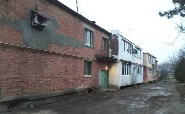 Дом между улицами Речная и Алмазная. Фото Татьяны Ивановой