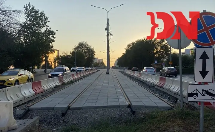 Рельсы на Ерёменко проложили почти до Малиновского. Фото donnews.ru