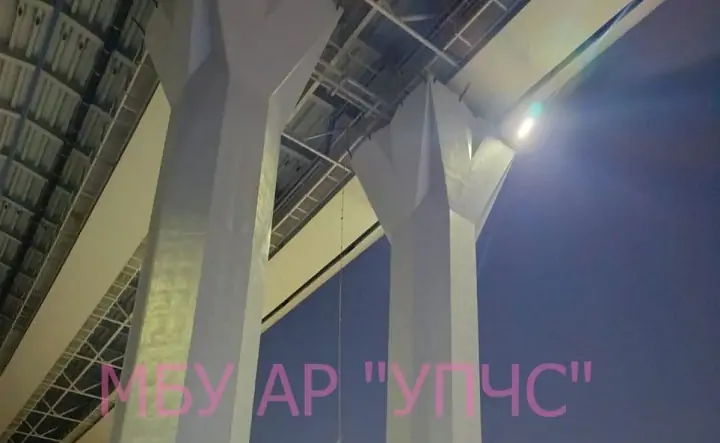 Мост, с которого упал мужчина. Фото из Telegram-канала спасателей Аксайского района